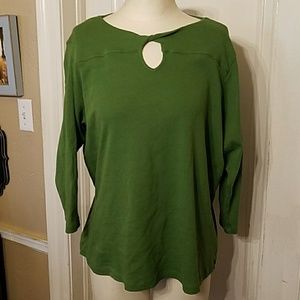 Green keyhole 3/4 sleeve